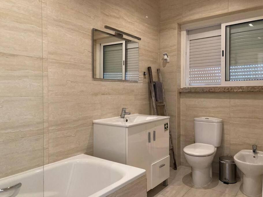 Ferienwohnung Apartamento Bem Localizado Para Familias & Amigos Lisboa Exterior foto