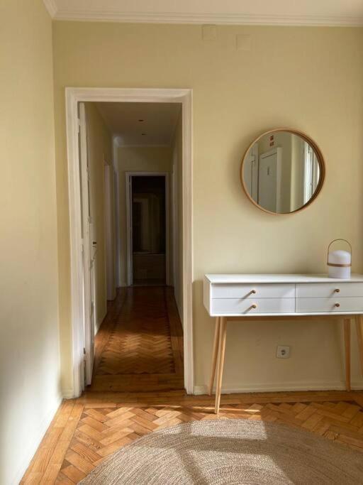 Ferienwohnung Apartamento Bem Localizado Para Familias & Amigos Lisboa Exterior foto
